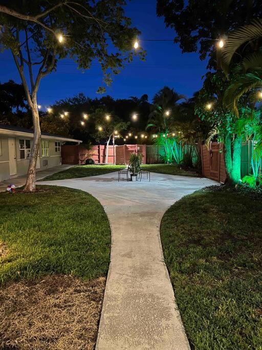 Cozy & Beautiful 1Bd Apartment W/Full Kitchen! Fort Lauderdale Exterior foto